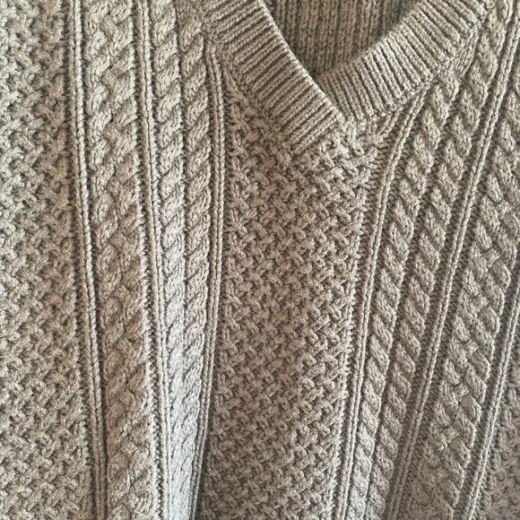 Talbots Cableknit Sweater Vest Chocolate Brown size L NWT - Picture 5 of 5